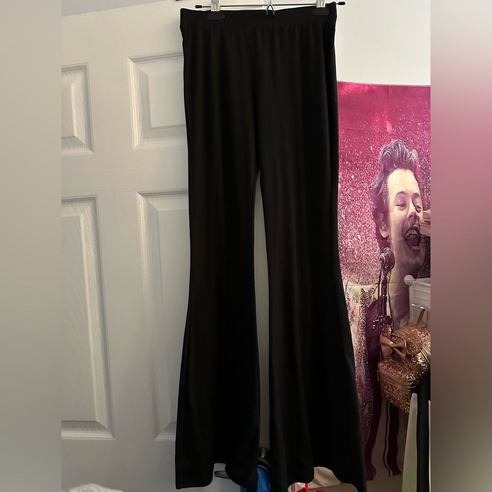 Women’s flare yoga pants